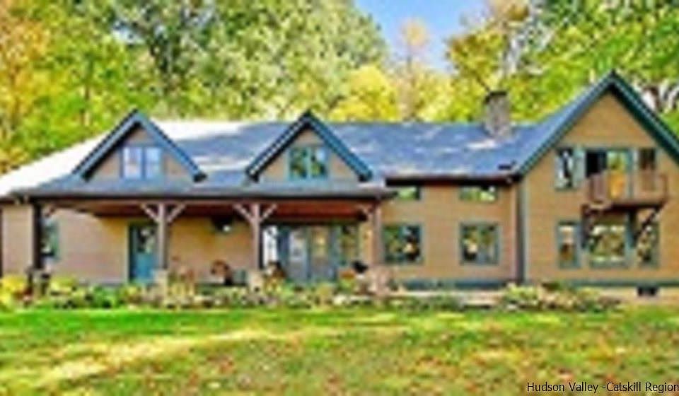 1st image of 30 Chapel Ct