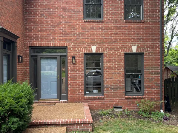 1111B Clifton Ln, Nashville, TN 37204