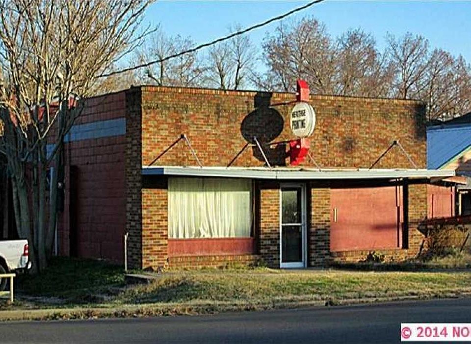 1st image of 124 N Water Ave