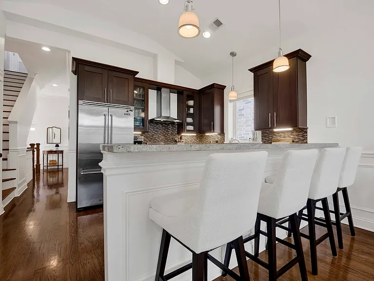 1520 W Diversey Pkwy #3 — Photo 11