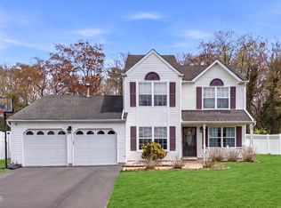 49 Sherrybrooke Drive, Howell, NJ 07731