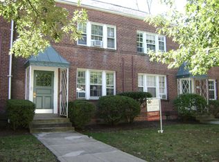 3930 W St NW, Washington, DC 20007