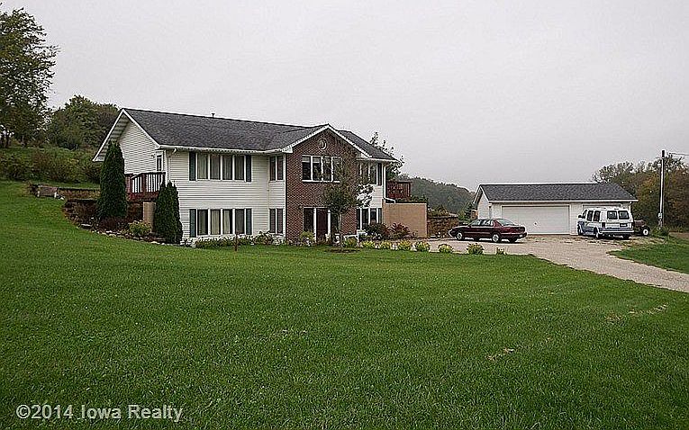 2nd image of 4550 SE 112th St