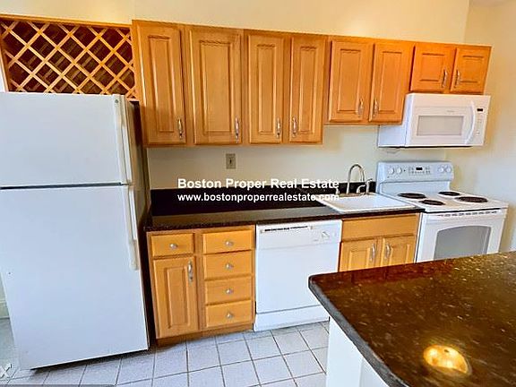 117 Park Dr. #24 Boston - Fenway Unit Photo 3