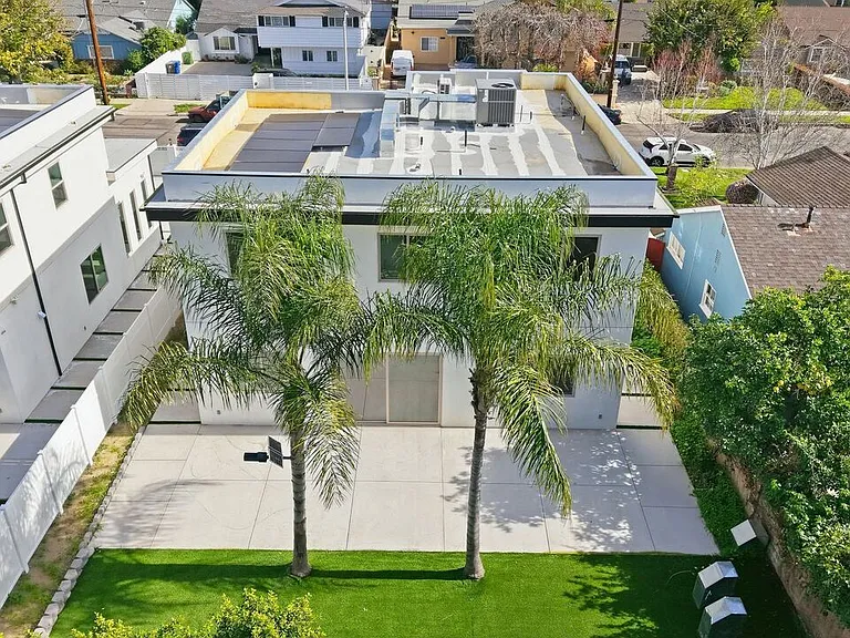 6717 Sunnyslope Ave — Photo 43
