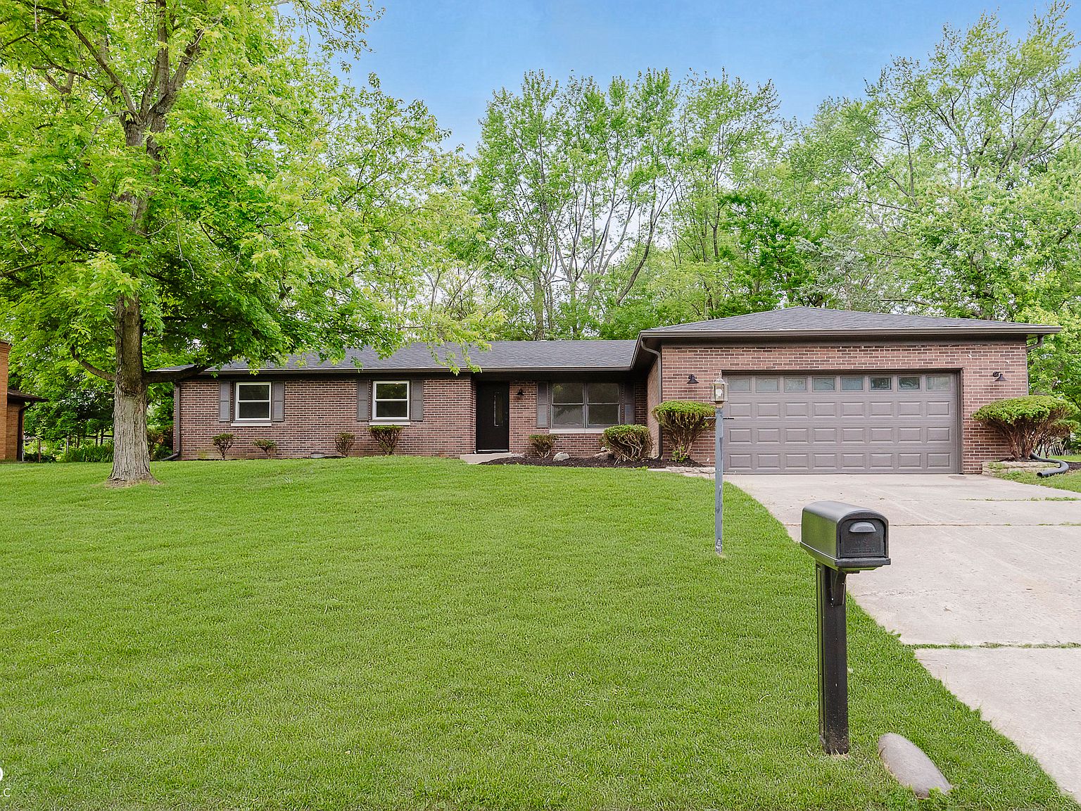 5982 Melbourne Rd, Indianapolis, IN 46228 | Zillow