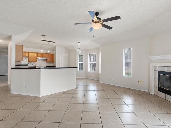 5th image of 101 Ina Ct