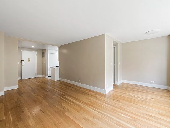 2nd image of 400 Central Park W APT 20G
