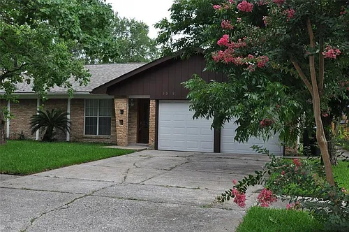 5519 Caversham Dr Photo 1