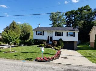 30 W White Oak Dr, Delmont, PA