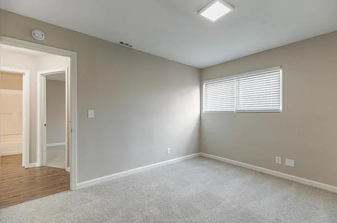 341 Greenoch Way — Photo 9