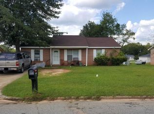 1009 Don Cutler Sr Dr, Albany, GA 31705