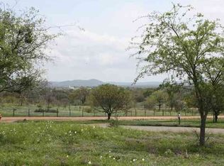 211 Fox Run, Llano, TX 78643