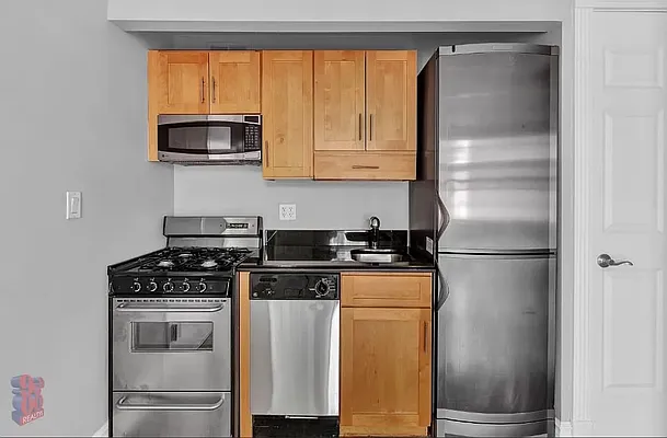 Rented by 9300 Realty, Inc. | media 5