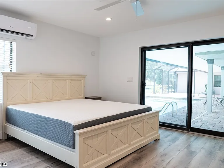 14562 Riverside Dr — Photo 27