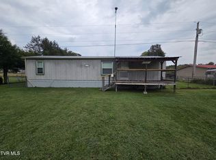 1151 Oakwood Rd, Midway, TN 37809