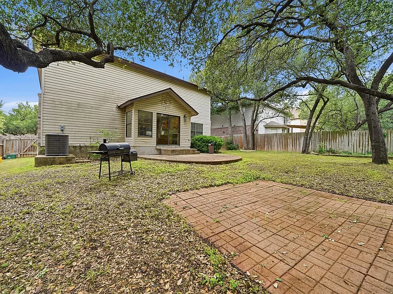 1304 Irene Dr — Photo 38