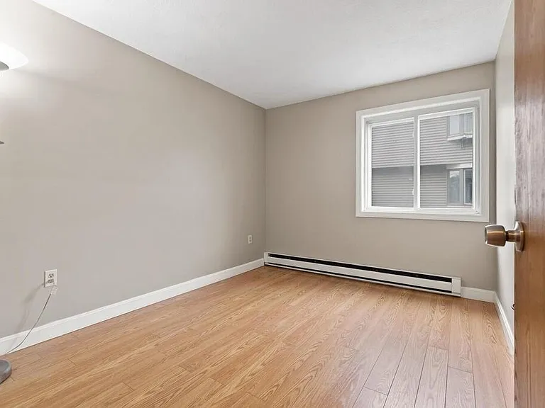 18 Leverett Ave #7 — Photo 10