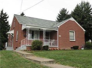 489 Wilson St, Sharon, PA 16146