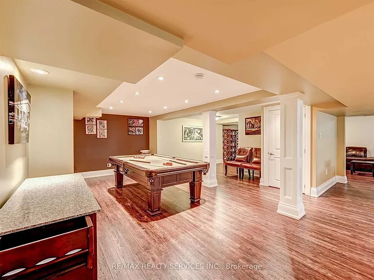 1570 Tipperary Ct — Photo 35