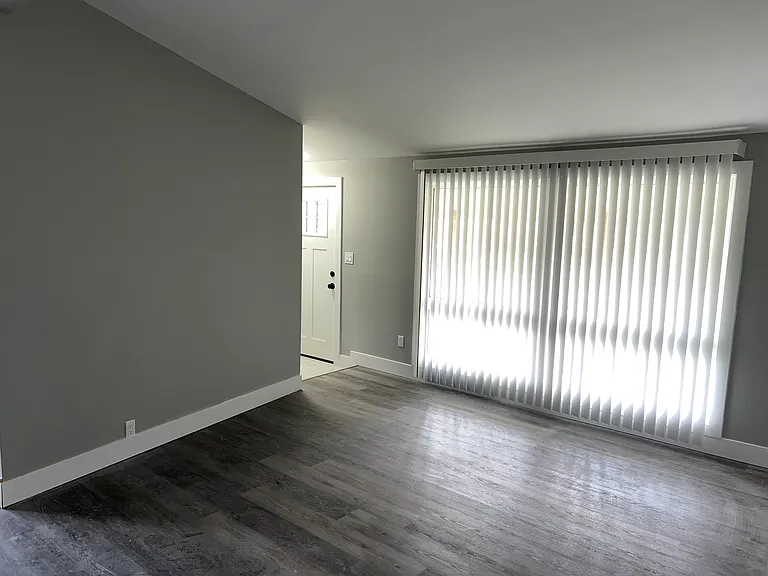 8305 Melvin Ave — Photo 8