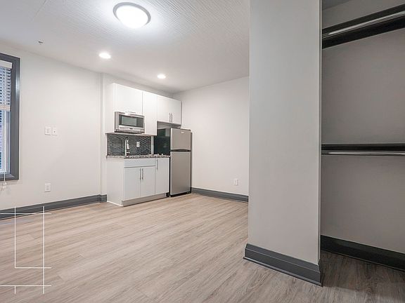 2nd image of 40 W 3rd Ave APT 104