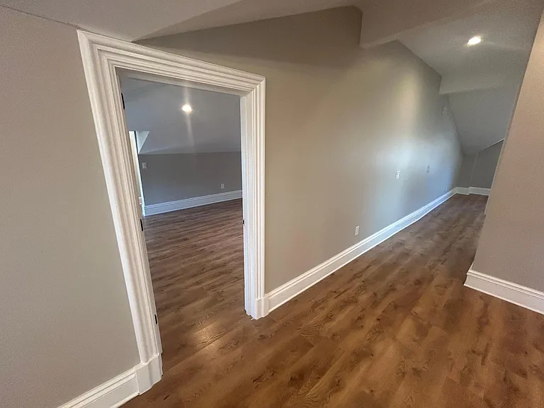 3805 Franklin Blvd #301 — Photo 28