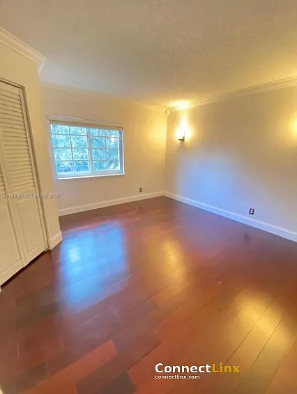 2041 Pompeii Ct — Photo 6