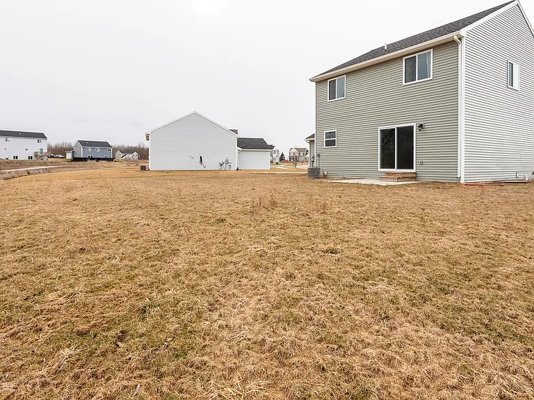 7193 Primrose Ln — Photo 29
