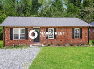 821 Dogwood Cir, High Point, NC 27260