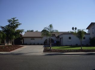 1450 E Millard Way, Dinuba, CA 93618