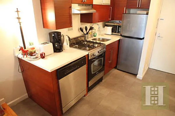 Rented by Halstead Real Estate | media 55