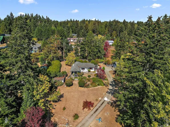 675 Kilmalu Rd, Cowichan Valley, BC V8H 1E2