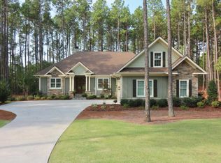 220 Kings Ridge Ct, Southern Pines, NC 28387