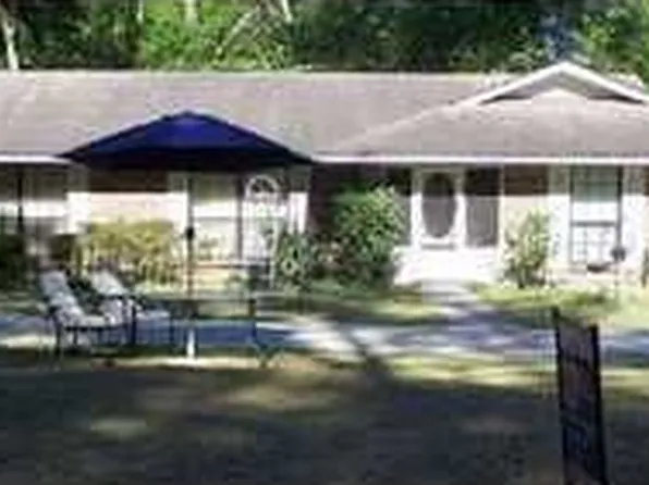 322 Kuwe Trl, Hinesville, GA 31313