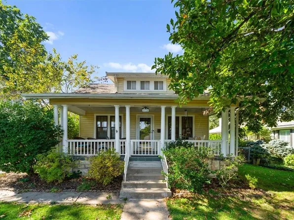 4920 Bell St, Kansas City, MO 64112