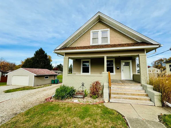 135 W Fremont St, Galesburg, IL 61401