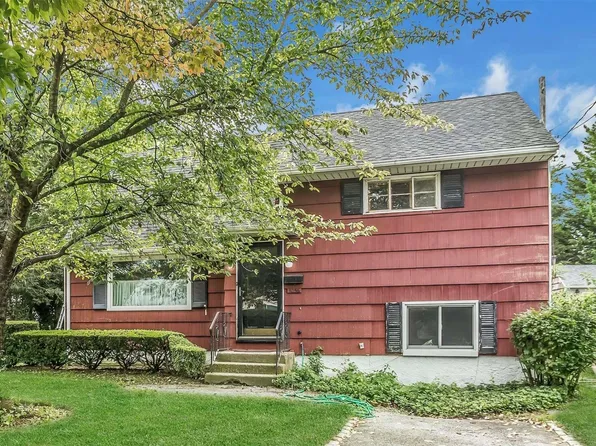 1056 Pulaski Road, East Northport, NY 11731