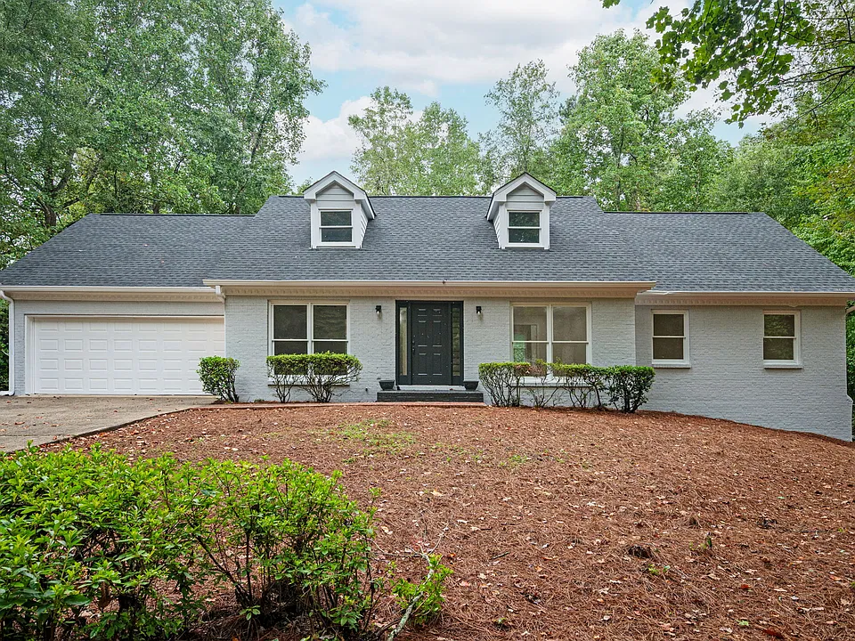 260 Brook Valley Dr