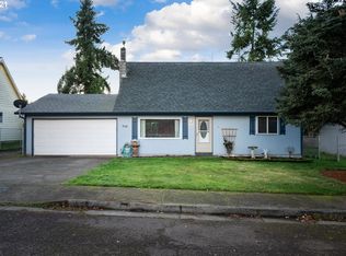 710 E Heintz St, Molalla, OR 97038