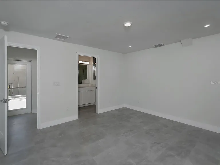 310 Hibiscus St #B — Photo 7