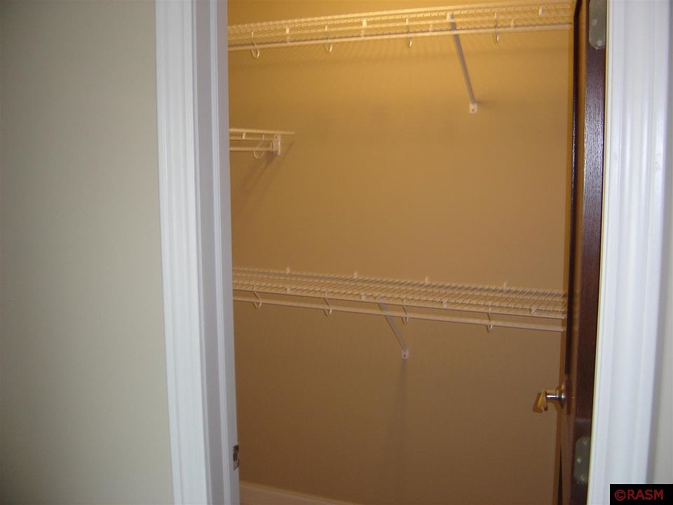 1st image of 121 Shamrock Dr