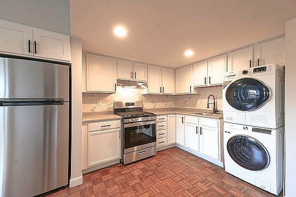 1st image of 60 E 119th St #3