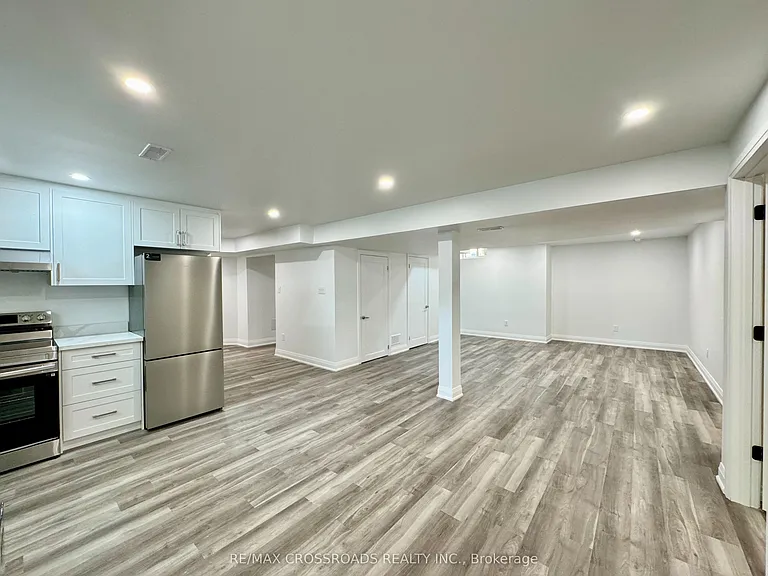 375 Wilfred Murison Ave #BASEMENT — Photo 12