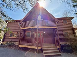 401 Pinnacle Vista Rd, Gatlinburg, TN 37738