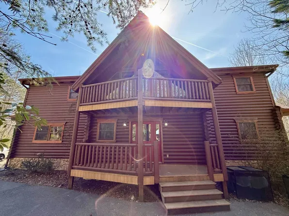 401 Pinnacle Vista Rd, Gatlinburg, TN 37738