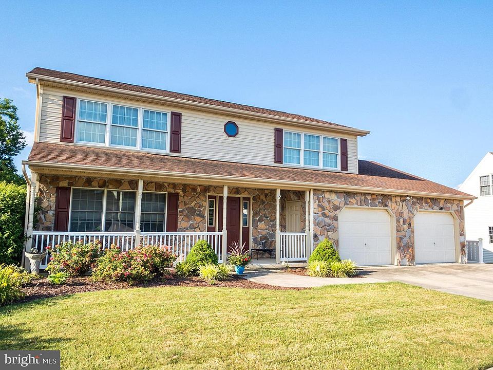 2nd image of 5025 Inverness Dr