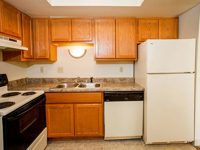 Avalon Woods Apartment Homes — Photo 22