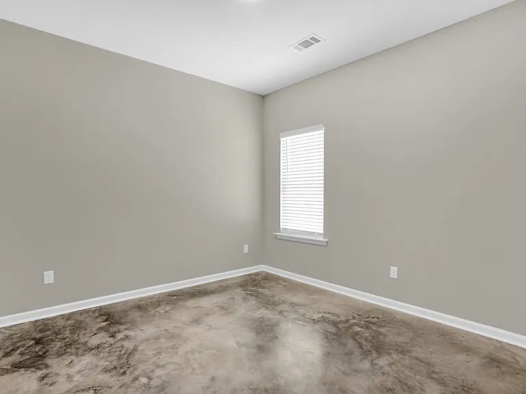 680 Boston St — Photo 18