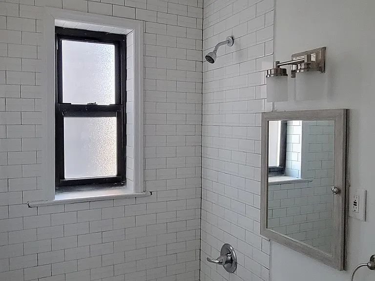 111 Garrison Avenue — Photo 8